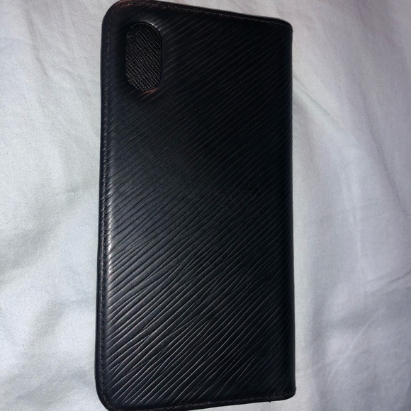 Louis Vuitton iPhone X/XS Phone Case Folio - Picture 3 of 3
